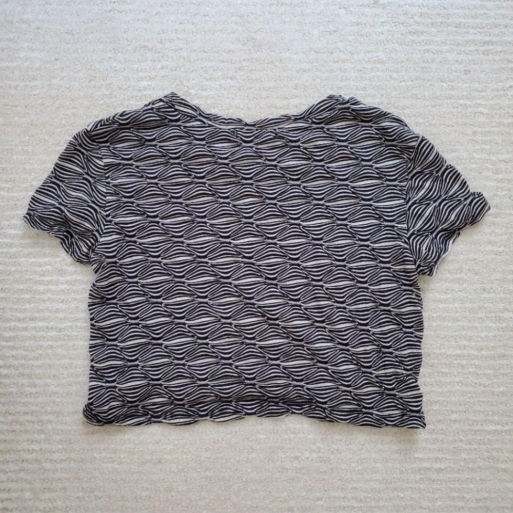 Zara Ruched Crop Top - Picture 2 of 3
